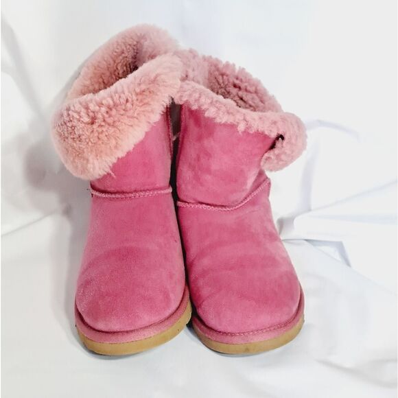 UGG   - Picture 3 of 14